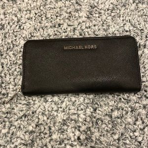 Michael Kors Jet Set Wallet